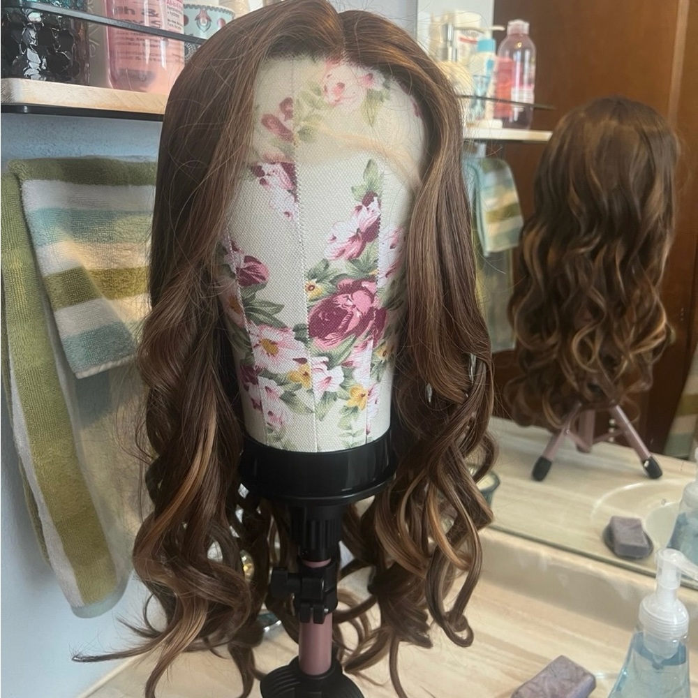 NWT synthetic lace front wig.